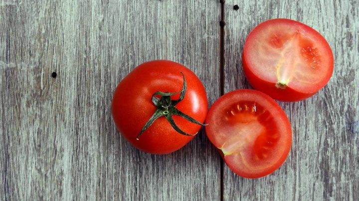 Tomatoes are a good source of lycopene. 