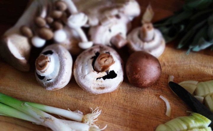 Preparing mushrooms - Photo by Paula from Pexels
