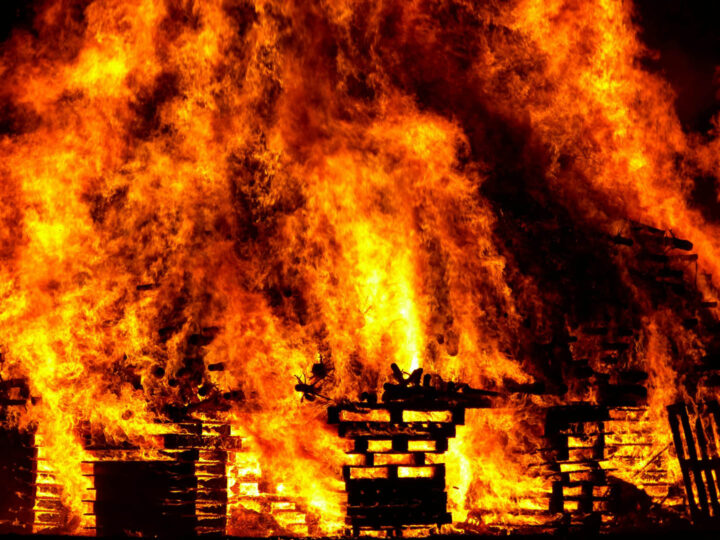 A barn on fire
